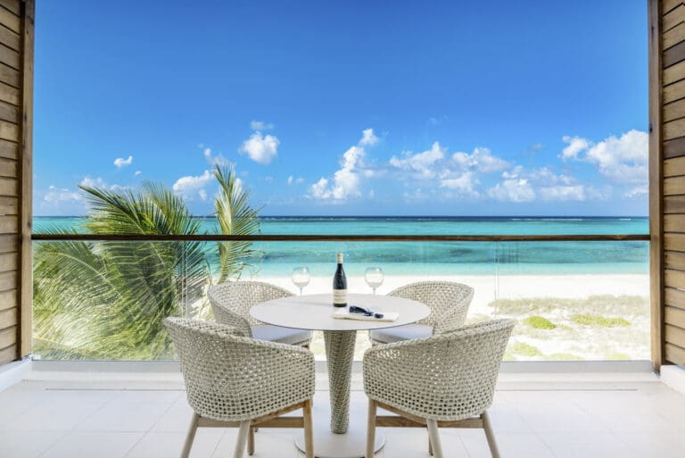 Rent Grand Deluxe Oceanfront Turks and Caicos Islands