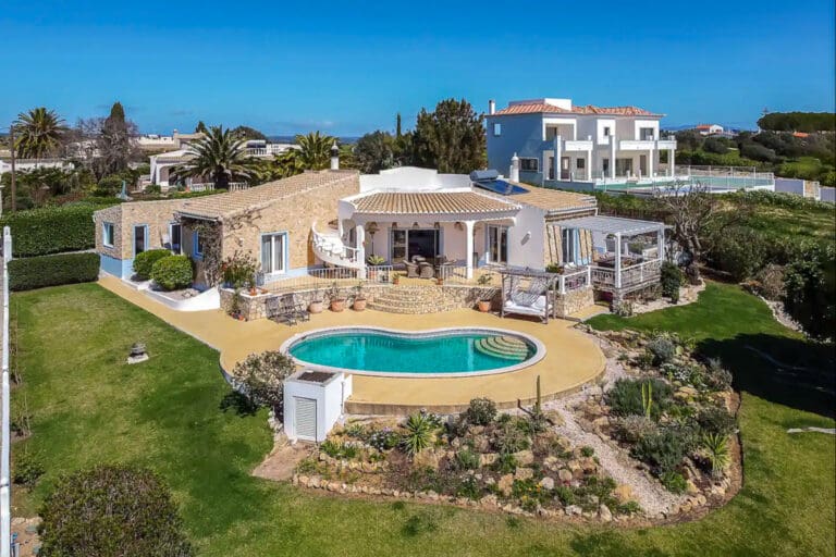 Rent Villa Alagoas Portugal