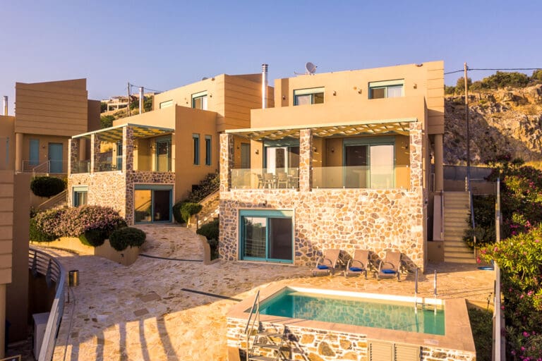 Rent Villa Isildur Greece