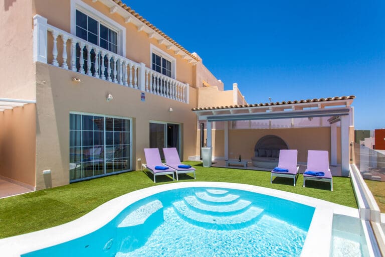Rent Villa Telde Spain