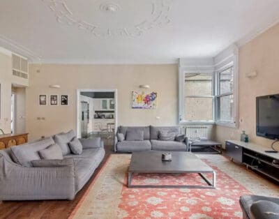 Rent Apartment Donatello Italy