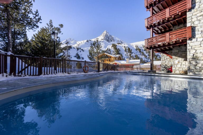Rent Apartment Elodie France