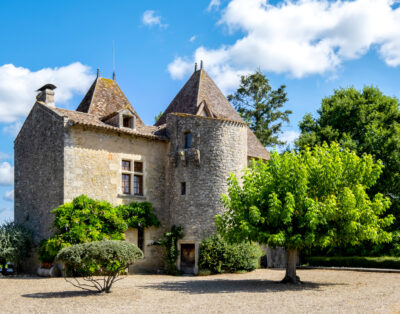 Rent Chateau Chaumeton France