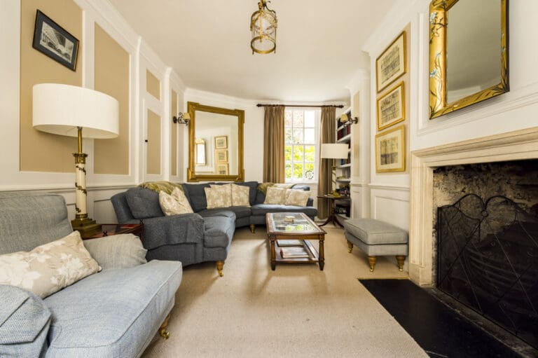 Rent Silas Townhouse United Kingdom