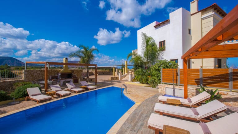 Rent Villa Bagia Greece