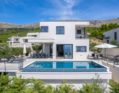 Rent Villa Ivie Croatia
