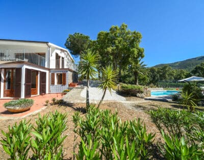 Rent Villa Livorno Italy