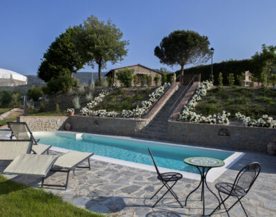 Rent Villa Metelliano Italy