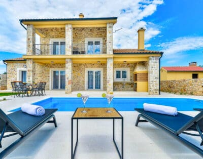 Rent Villa Tresna Croatia