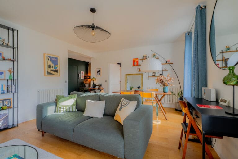 Rent Batignolles Square View Apartment France
