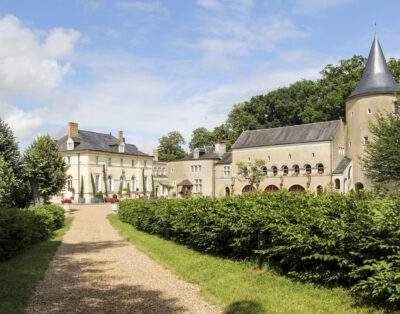 Rent Chateau Louis France