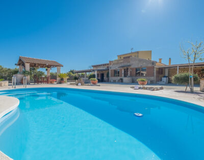 Rent Finca Mayo Spain