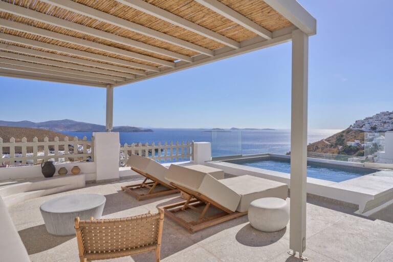 Rent Gideon Suite Greece