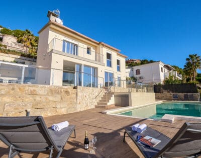 Rent Moderno Brava Spain