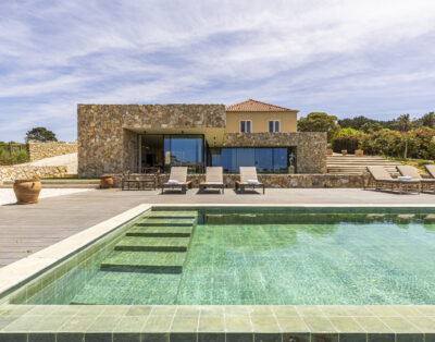 Rent Refined Stone Villa Portugal