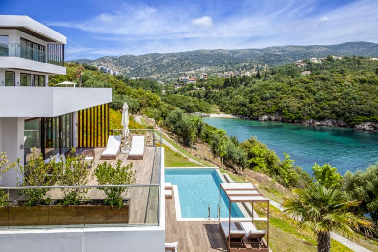 Rent Villa Bacchus Greece