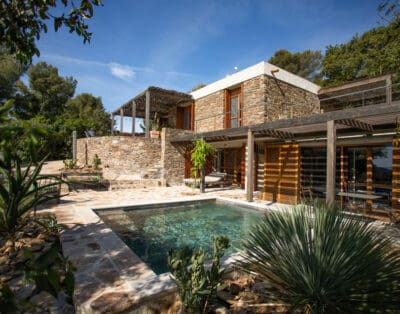 Rent Villa Benat France