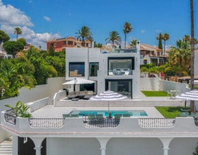 Rent Villa Loro Spain