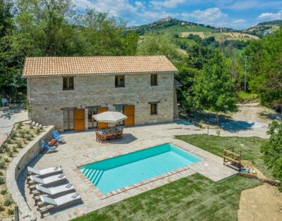 Rent Villa Modeagni Italy