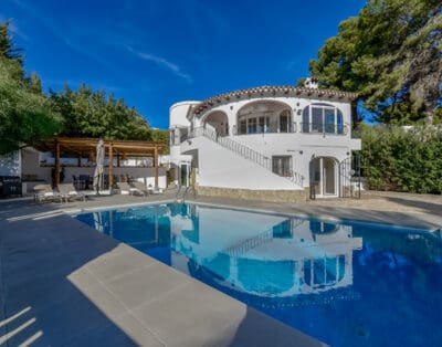 Rent Villa Nueva Spain