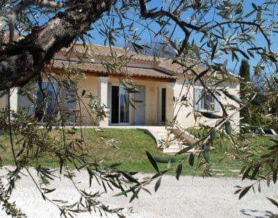 Rent Villa Senancole France