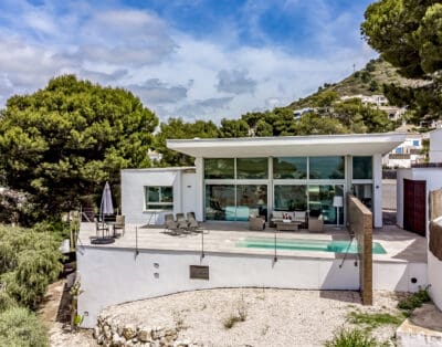 Rent Villa Tretze Spain