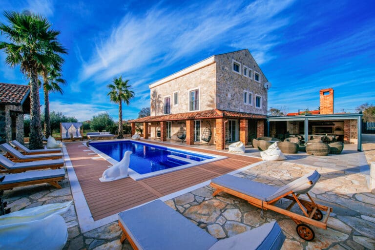 Rent Villa Zola Croatia
