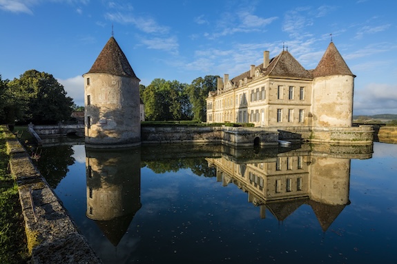 Luxury château rental with moat France — Excellence Luxury Villas private estate