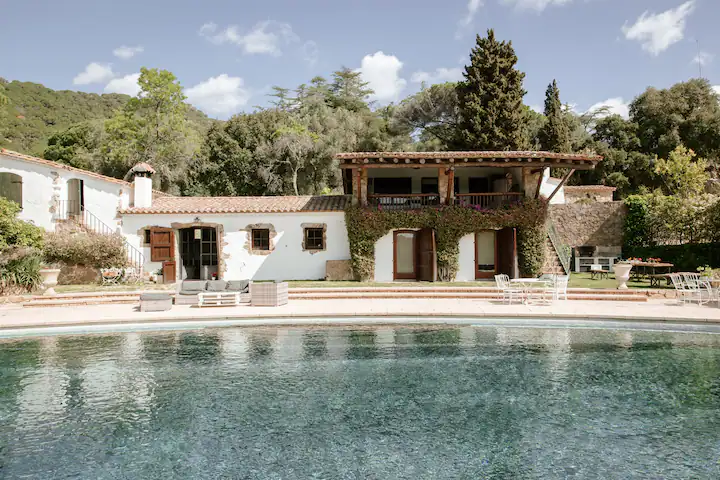 Rent Masia Llavaneres Spain