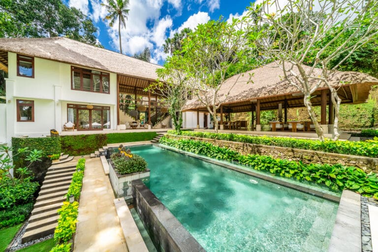 Rent Villa Cepaka Indonesia