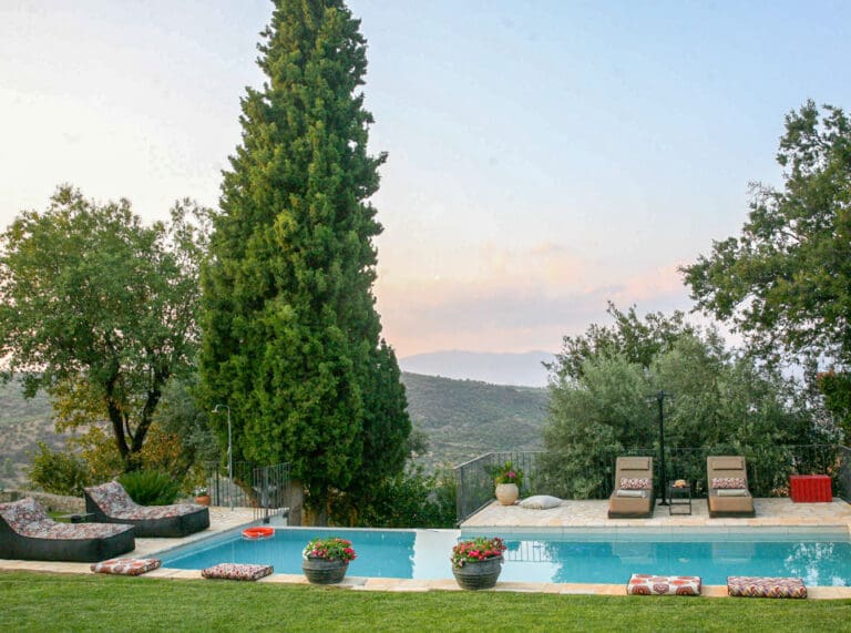 Rent Villa Pagoni Greece