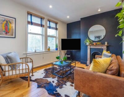 Charming Oxberry Holiday Villa for Rent in the UK