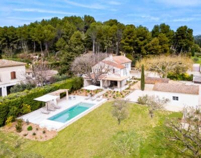 Charming Villa Rent in France – Maison de Terre Escape