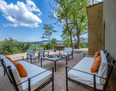 Exclusive Villa Rental in Italy: Casale Barbarossa Escape