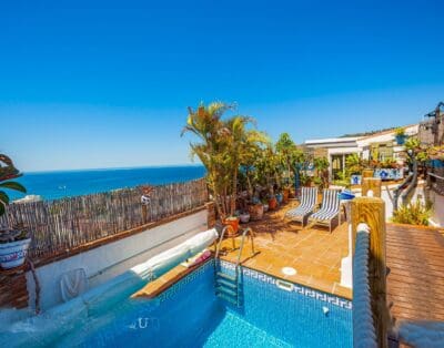 Luxury Villa Rental in Spain – Casa Herra Getaway