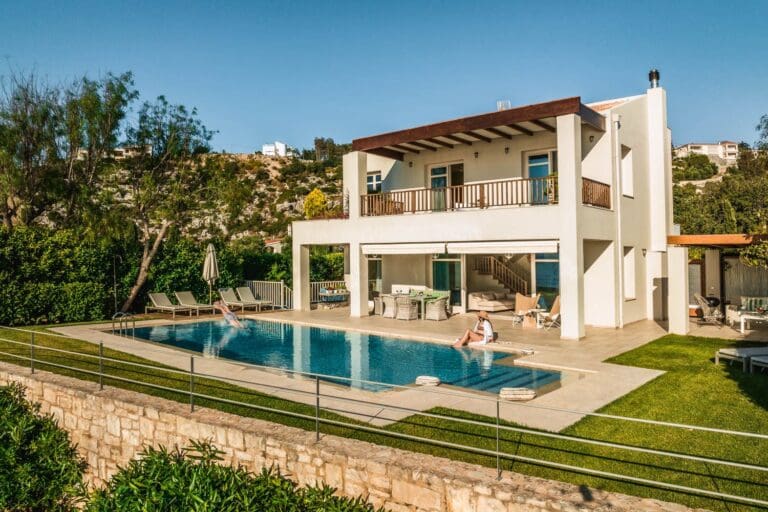 Rent Villa Gavia Greece