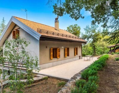 Book Your Dream Stay at Casa Lavica Villa in Italy