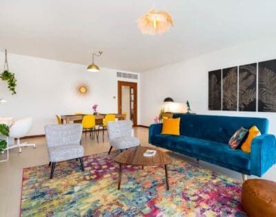 Charming Peacock Porch Villa Rental in Portugal