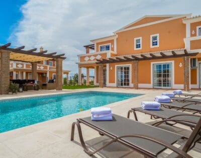 Luxurious Carvoeiro Villa Rental in Beautiful Portugal