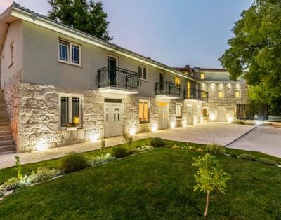 Luxurious Villa Imota Rental in Stunning Croatia