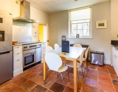 Luxury Walled Garden Villa Rental in the UK for Memorable Getaways