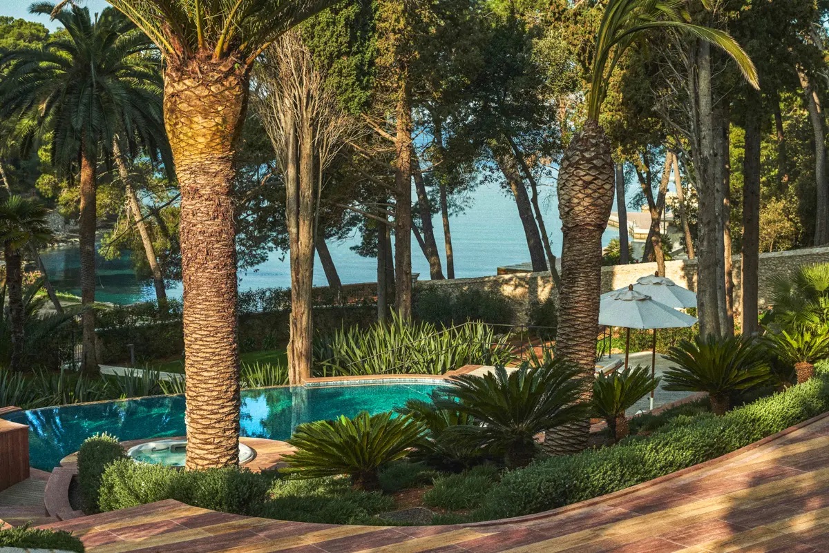 Luxury holiday villa rental Croatia Mali Losinj private pool by the sea