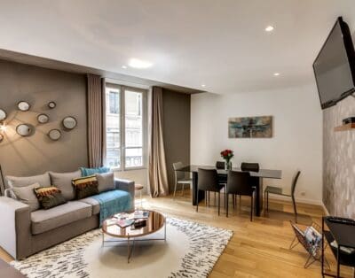 Elegant 3-Bedroom Paris Apartment on Champs-Elysées | Luxury Stay