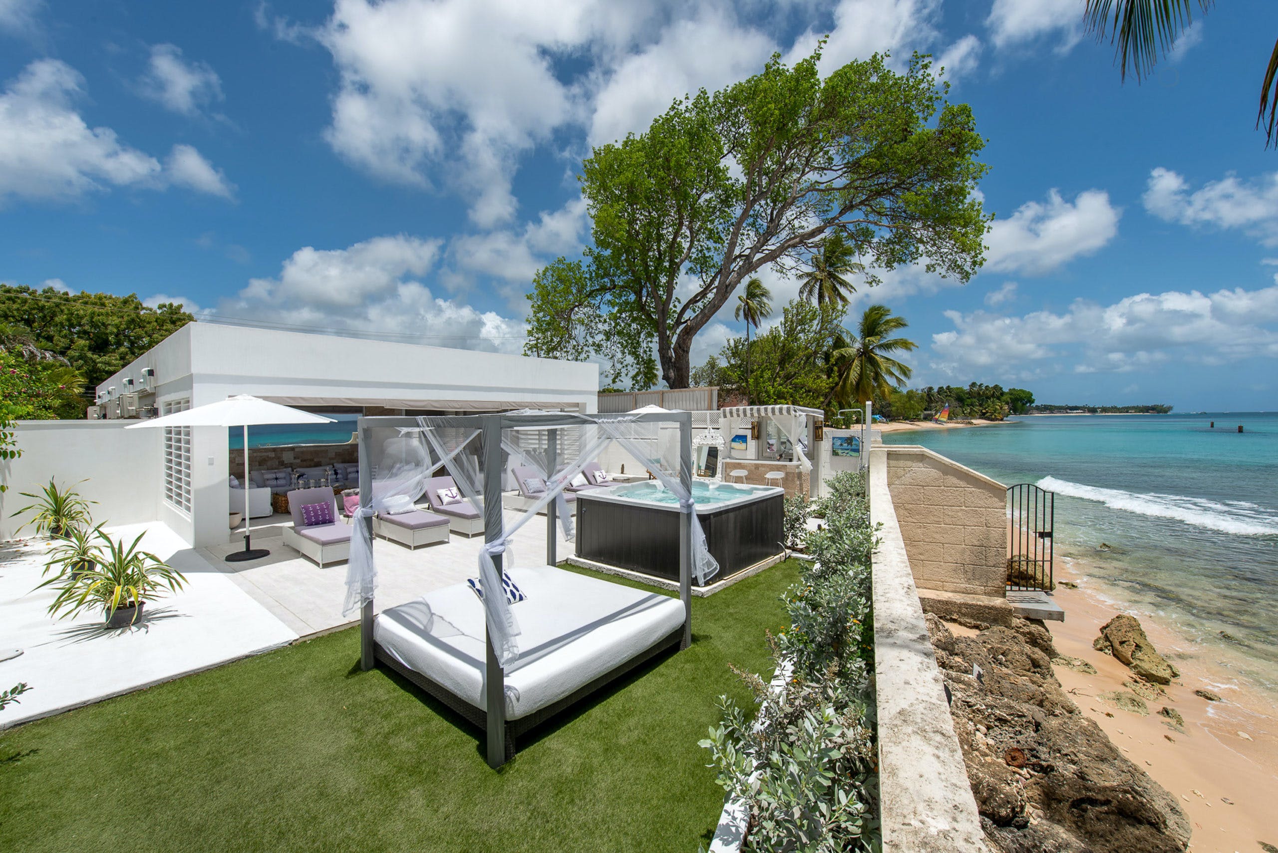 Apartamento Mahogany Holetown: Spacious 3-Bedroom Luxury Apartment with Seaview, Holetown