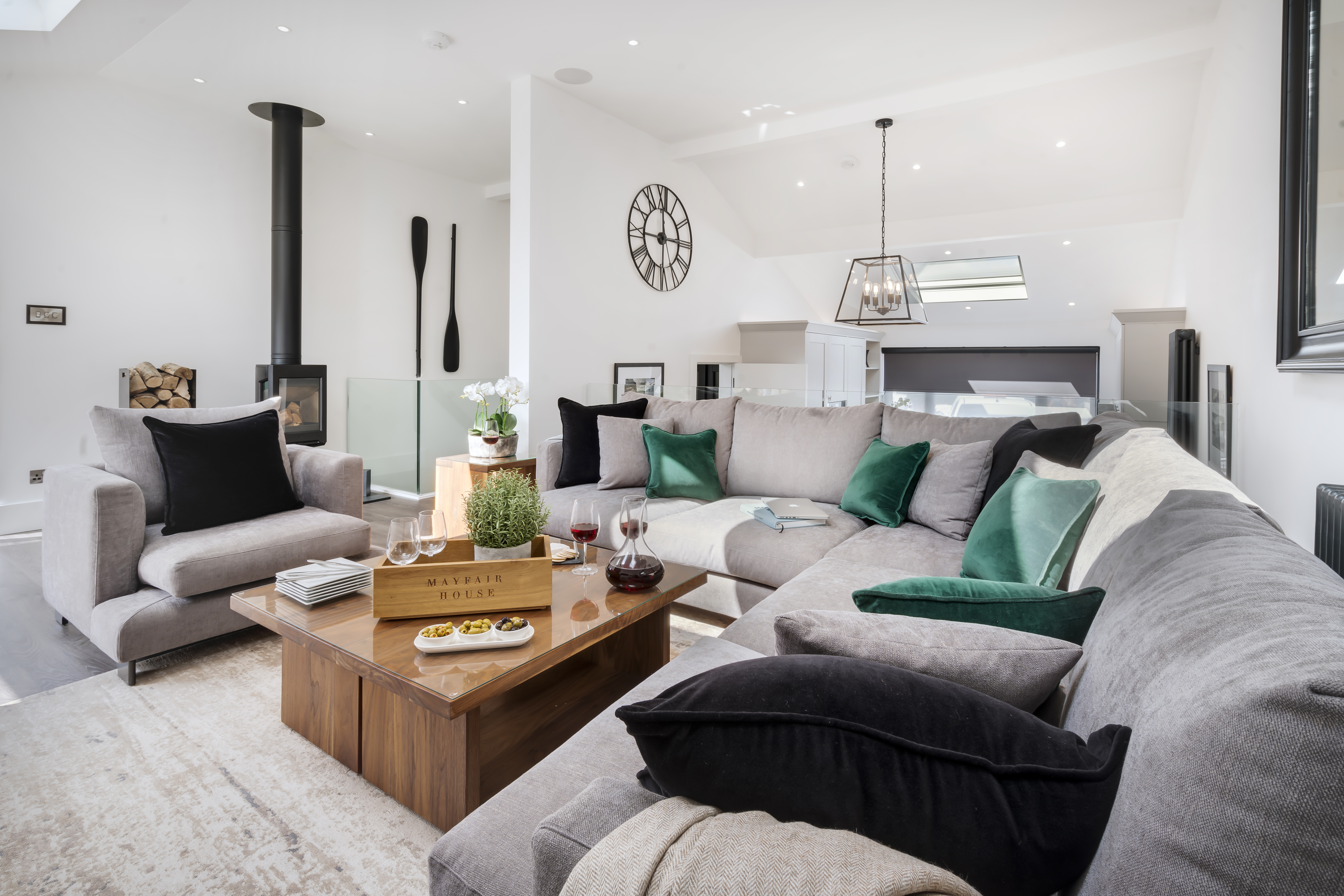 Apartment Fellside Bowness: 3-Bedroom Lake District Apartment Rental with Private Garden and Lake Views, Bowness-on-Windermere