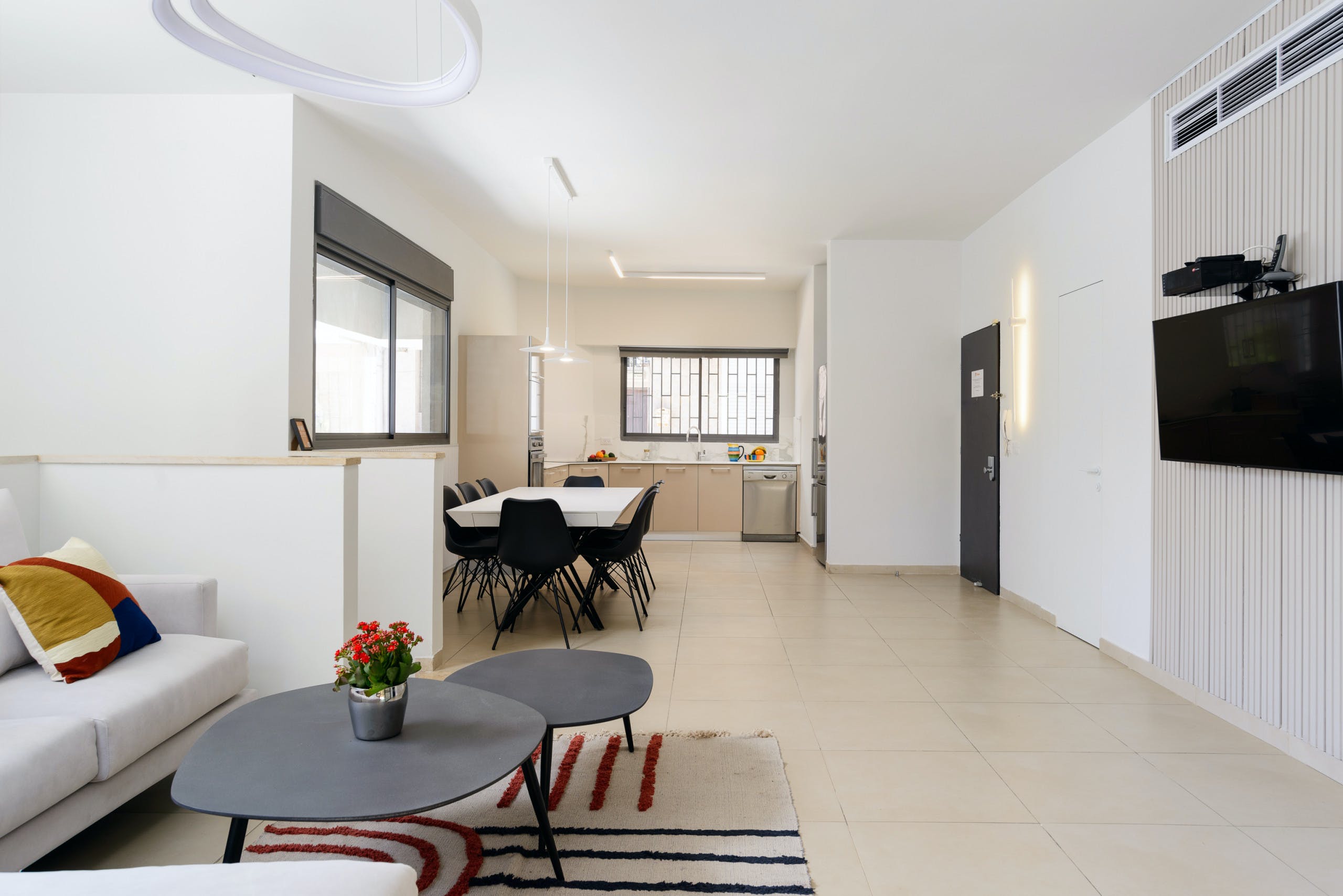 Apartment Sheshbesh Kerem: Spacious 4-Bedroom Luxury Apartment with Sea Views, Tel Aviv