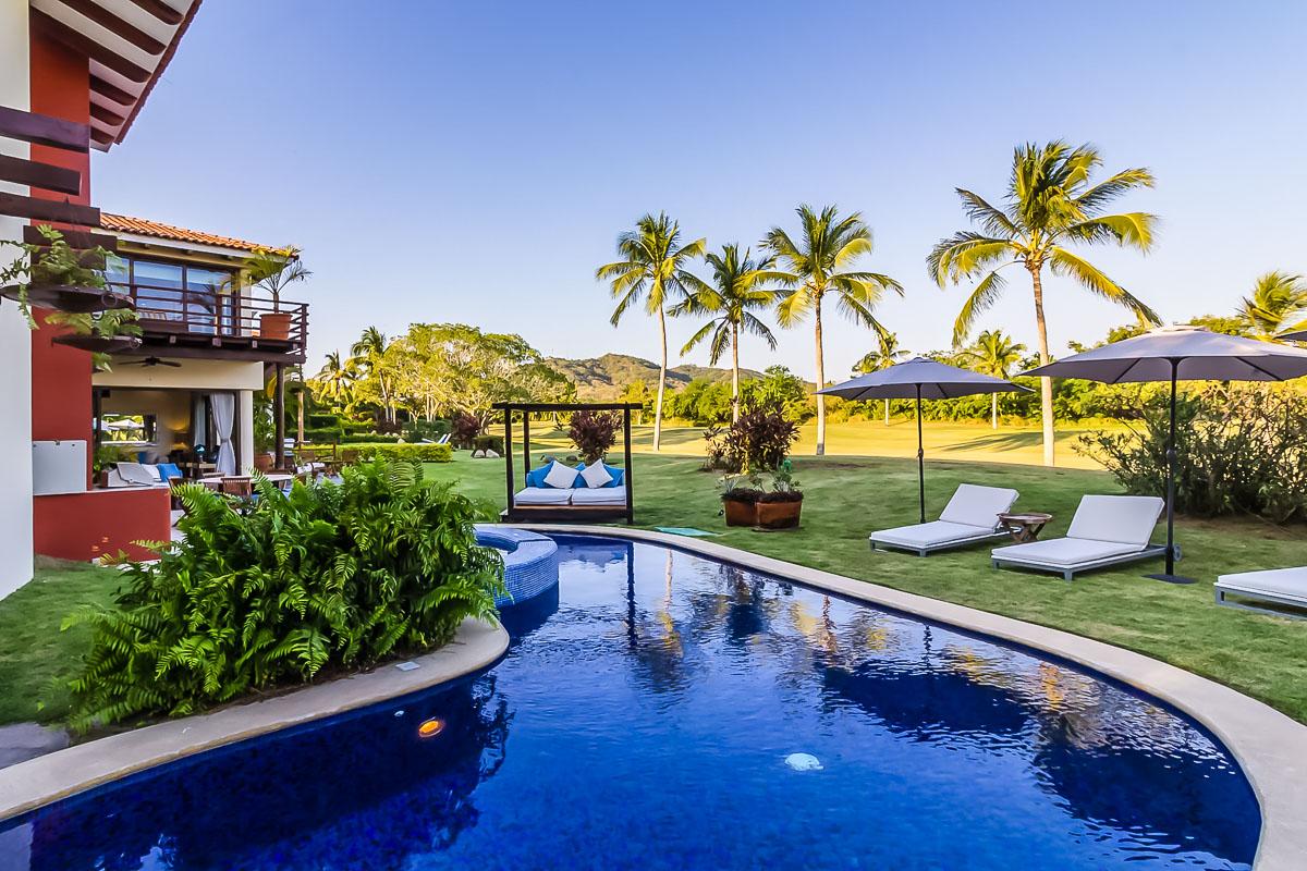 Casa Amatlán Nayarit: Luxury 4-Bedroom Apartment with Seaview and Pool, Puerto Vallarta