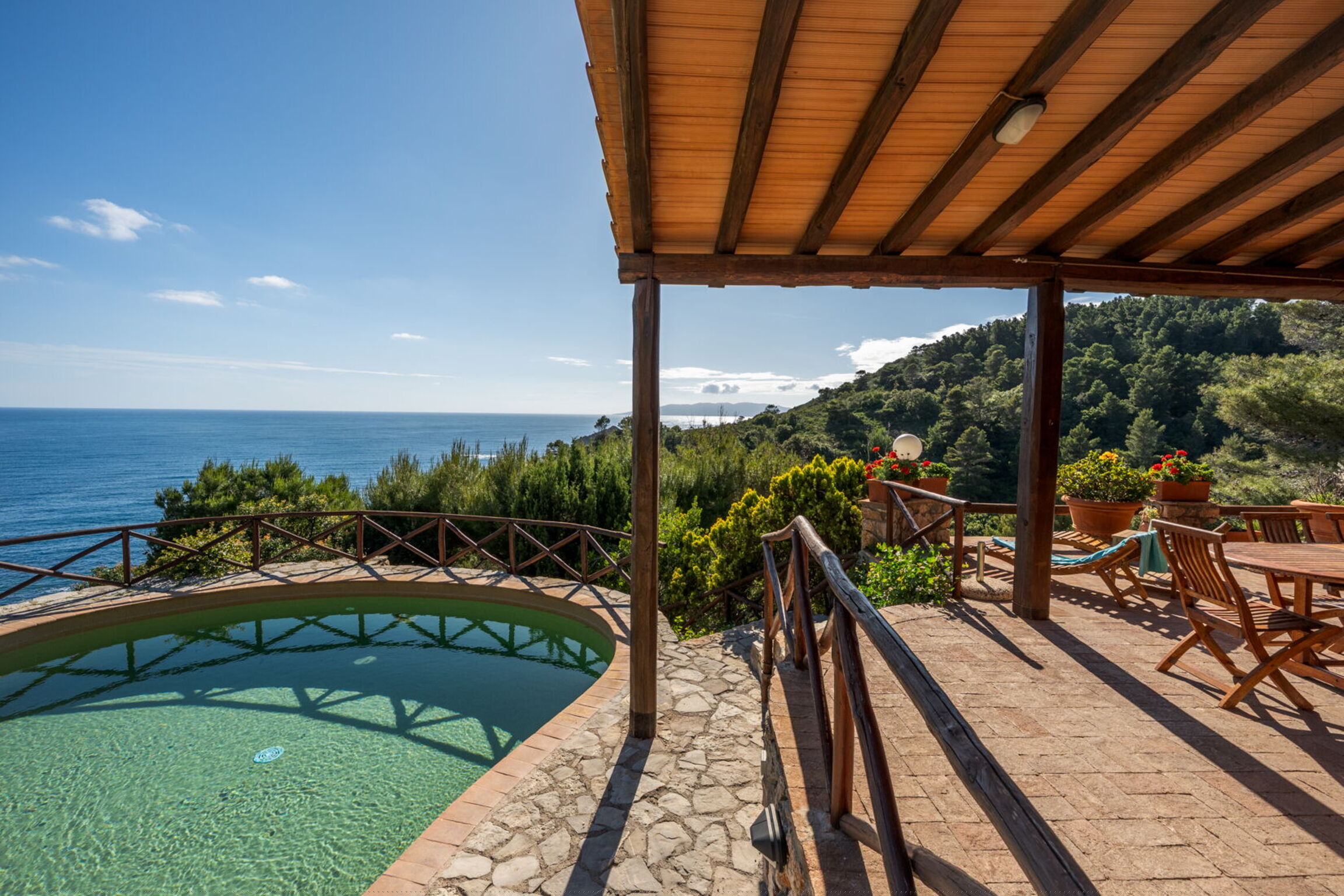 Casa Argentario Quercia: Spacious 5-Bedroom Apartment with Seaview and Pool, Monte Argentario