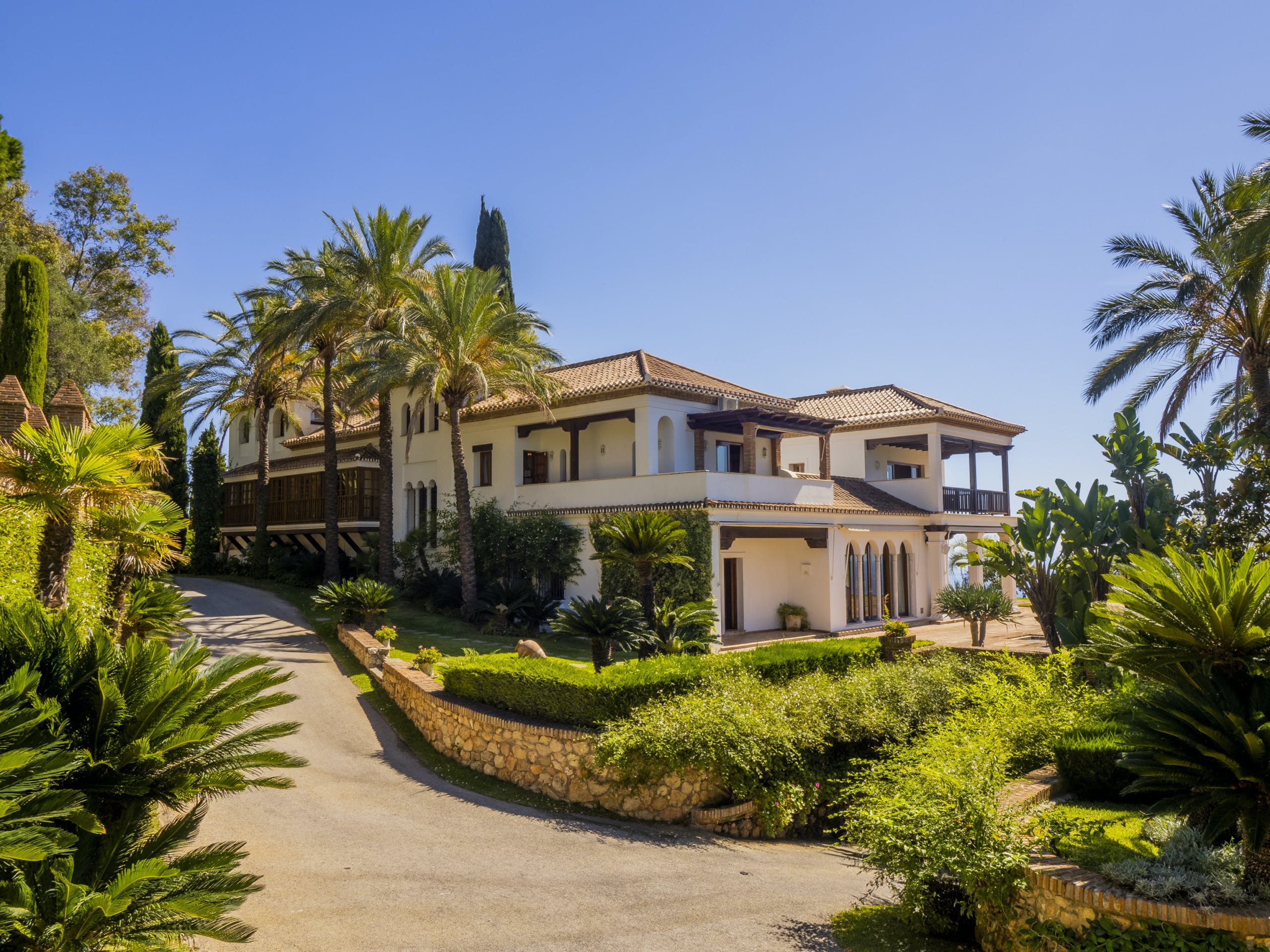 Casa Biznaga Malagueta: Spacious 5-Bedroom Luxury Apartment with Seaview and Pool, Malaga