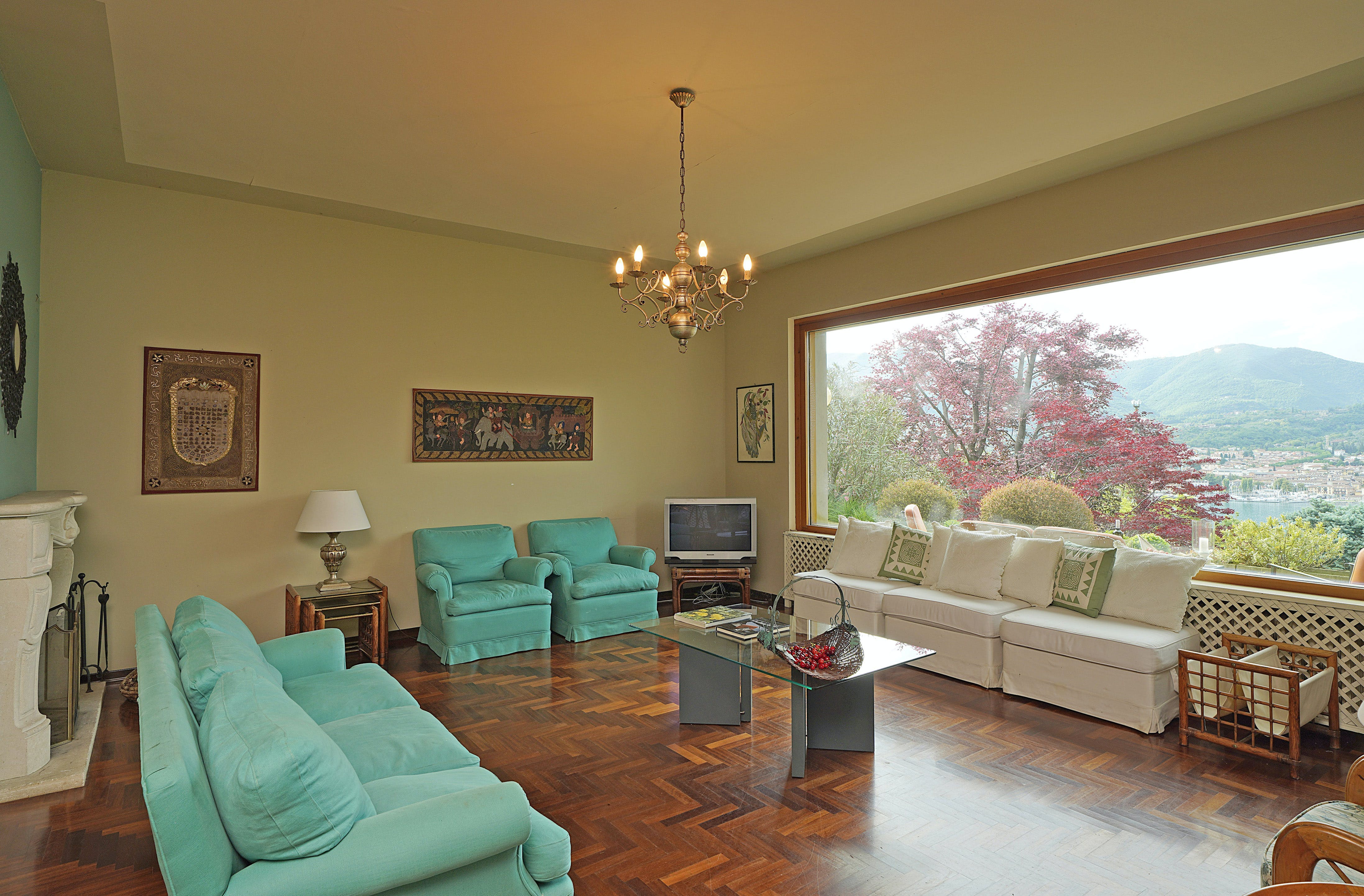 Casa Brezza Brescia: Spacious 5-Bedroom Apartment with Pool, Verona